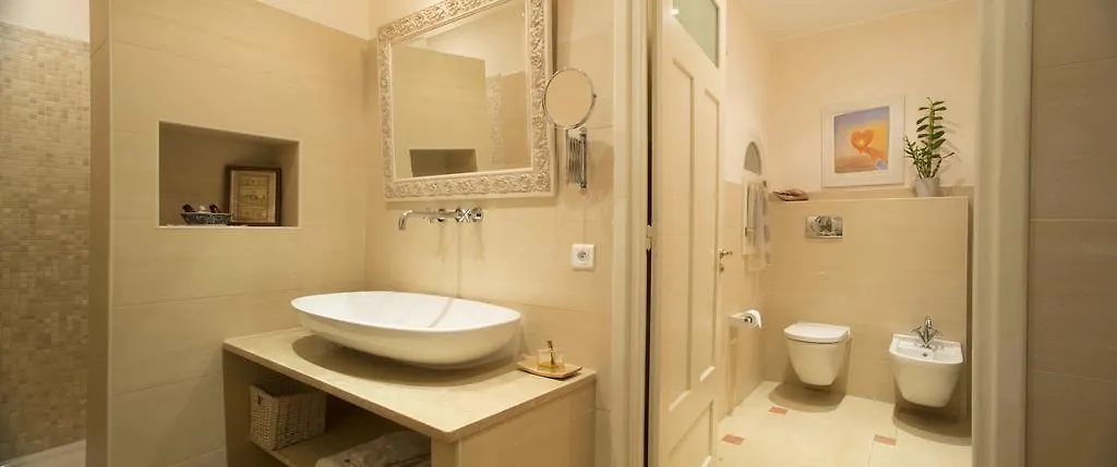 B&B La Locandiera Cagnes-sur-Mer 3*,  France