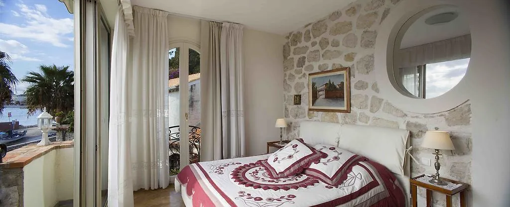 B&B La Locandiera Cagnes-sur-Mer 3*,