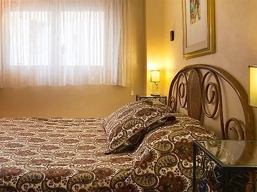 B&B La Locandiera Cagnes-sur-Mer 3*,