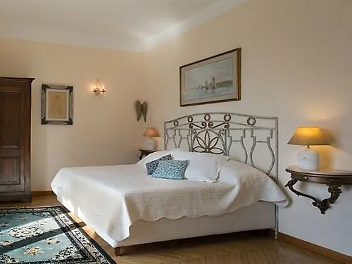 B&B La Locandiera Cagnes-sur-Mer 3*,  France